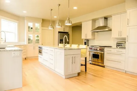 Custom Kitchen Remodeling in brampton, ON